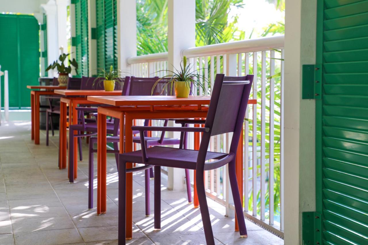 Almond Tree Inn - Adults Only Cayo Hueso Exterior foto